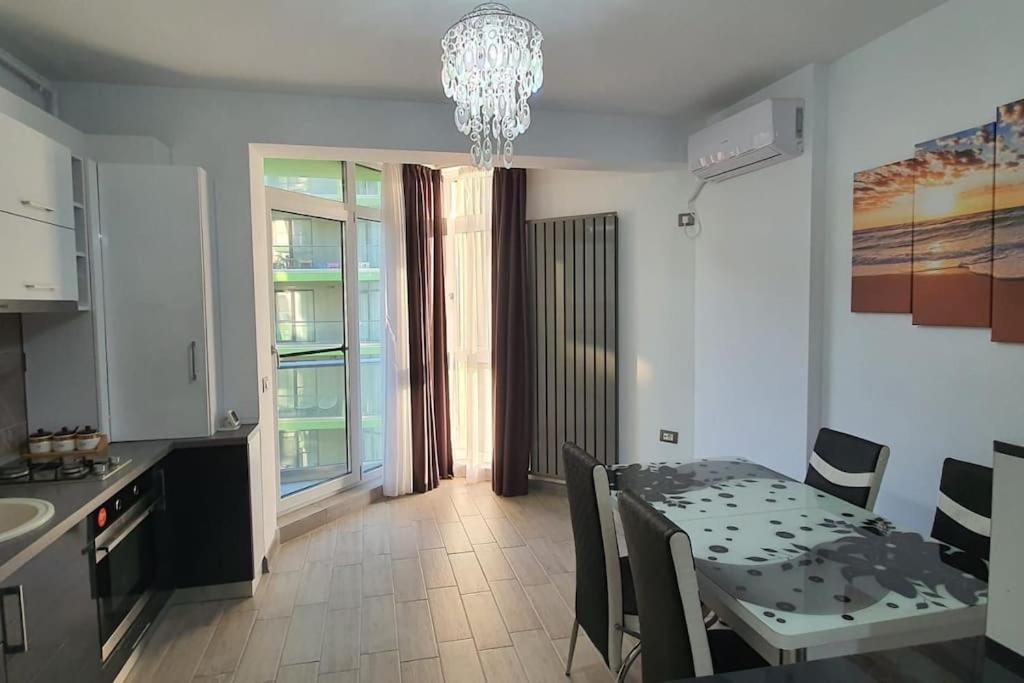 Alezzy Reasort Luxury Apartment 81 Prima Linie La Mare Navodari Luaran gambar