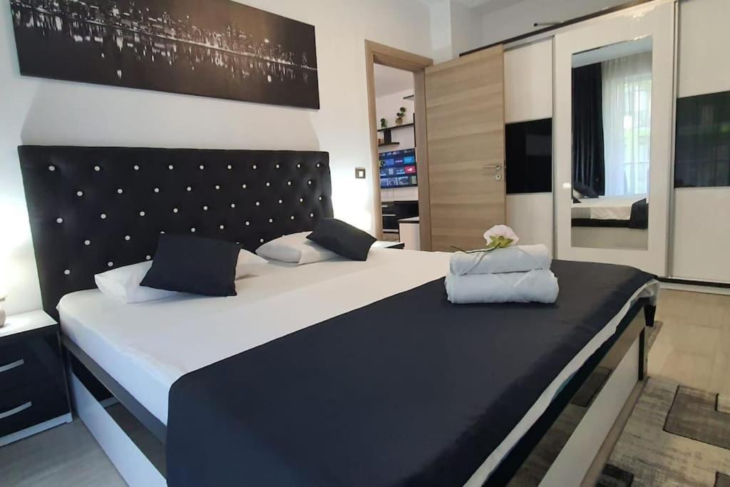 Alezzy Reasort Luxury Apartment 81 Prima Linie La Mare Navodari Luaran gambar