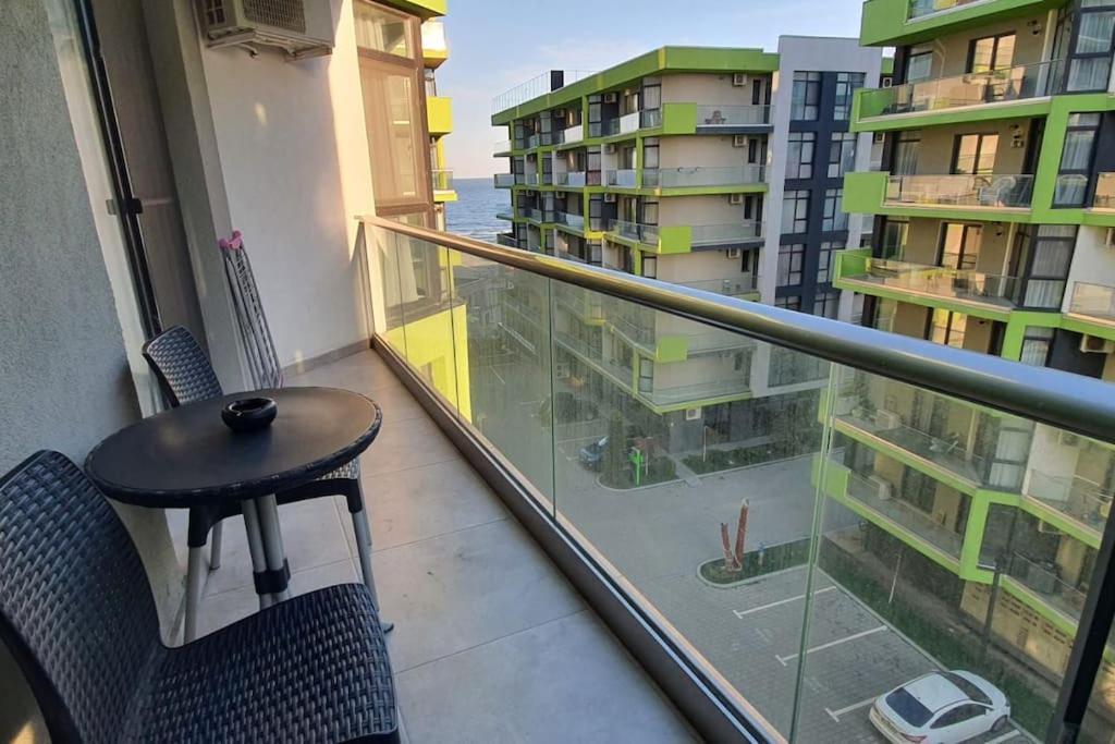 Alezzy Reasort Luxury Apartment 81 Prima Linie La Mare Navodari Luaran gambar